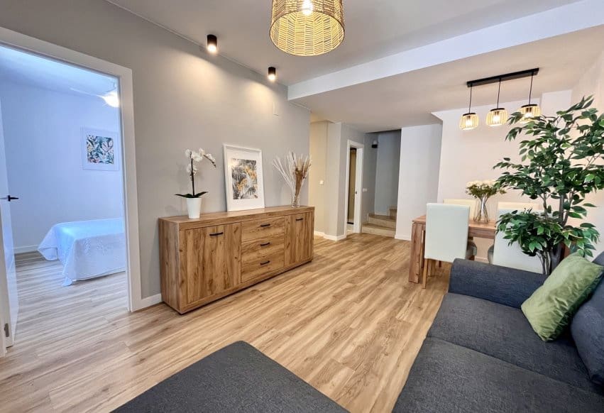 3 slaapkamer Appartement te koop in Orihuela Costa met zwembad - € 288.000 (Ref: 9293687)