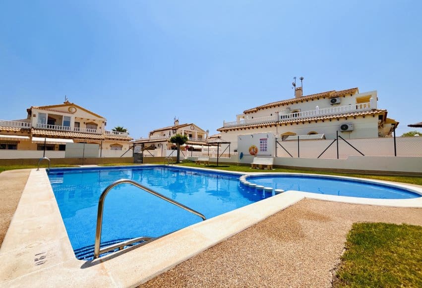 3 slaapkamer Appartement te koop in Orihuela Costa met zwembad - € 288.000 (Ref: 9293687)