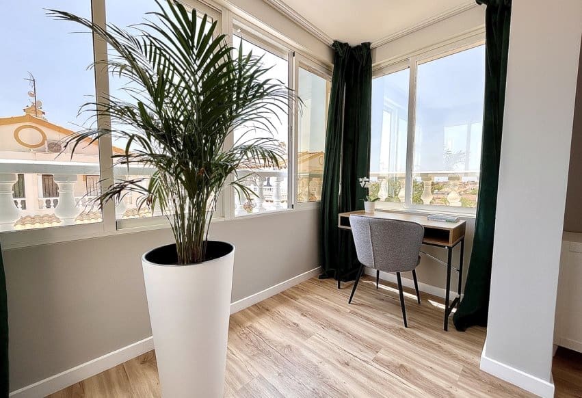 3 slaapkamer Appartement te koop in Orihuela Costa met zwembad - € 288.000 (Ref: 9293687)