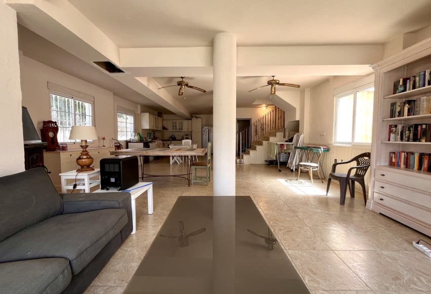 5 soveværelse Villa til salg i La Zenia med swimmingpool - € 600.000 (Ref: 9293690)