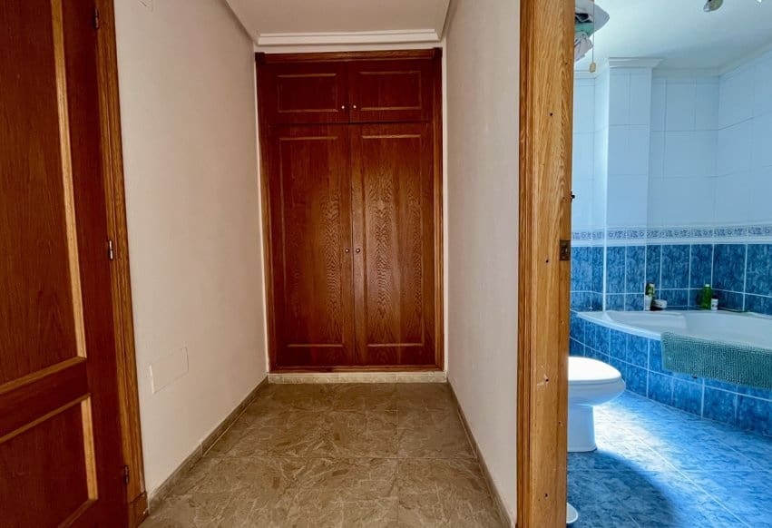 5 soveværelse Villa til salg i La Zenia med swimmingpool - € 600.000 (Ref: 9293690)