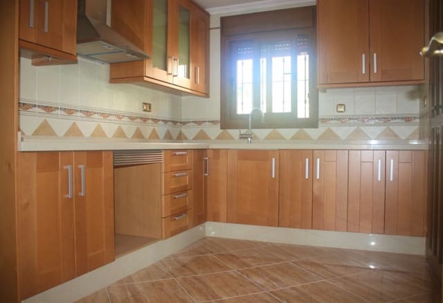 3 bedroom Villa for sale in Los Altos with pool - € 500,000 (Ref: 9293695)