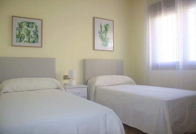 3 bedroom Villa for sale in Los Altos with pool - € 500,000 (Ref: 9293695)