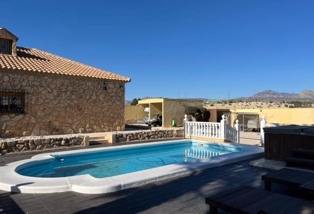 3 bedroom Villa for sale in Fortuna with pool - € 399,000 (Ref: 9293701)