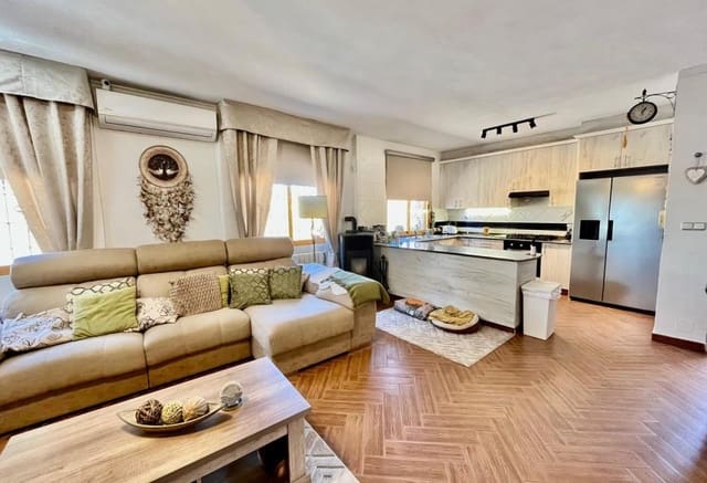 3 bedroom Villa for sale in Fortuna with pool - € 399,000 (Ref: 9293701)