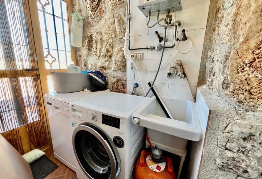 3 bedroom Villa for sale in Fortuna with pool - € 399,000 (Ref: 9293701)