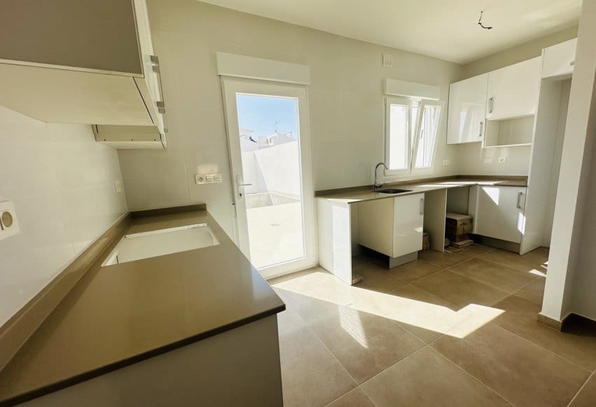 3 bedroom Villa for sale in Pilar de la Horadada - € 265,000 (Ref: 9293702)