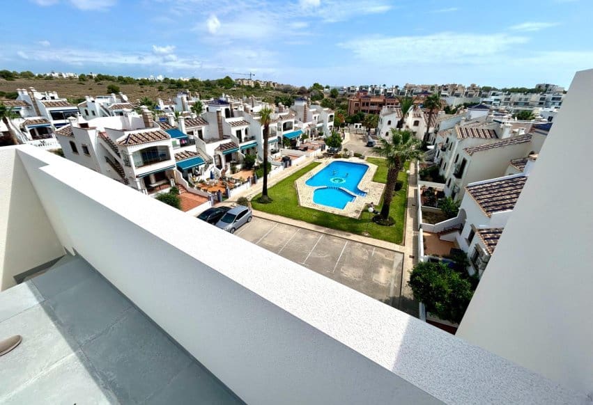 2 bedroom Penthouse for sale in Orihuela Costa with pool - € 339,900 (Ref: 9293707)