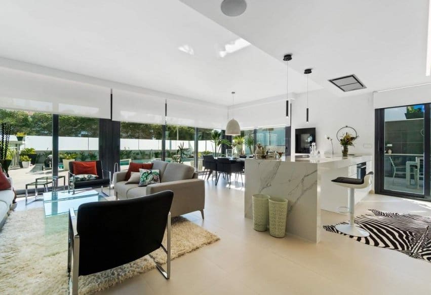 3 bedroom Villa for sale in Campoamor with pool - € 1,250,000 (Ref: 9293708)