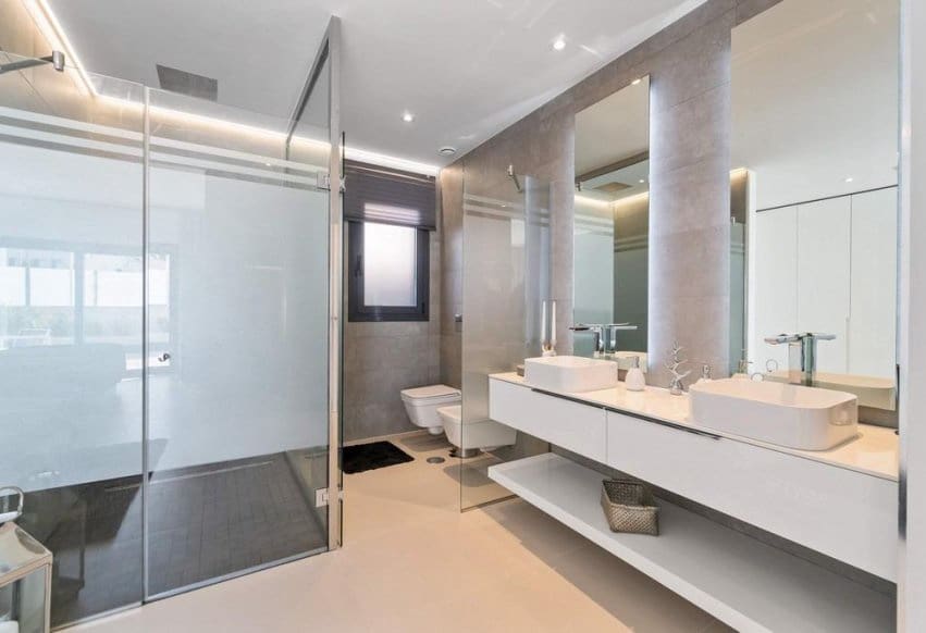 3 bedroom Villa for sale in Campoamor with pool - € 1,250,000 (Ref: 9293708)