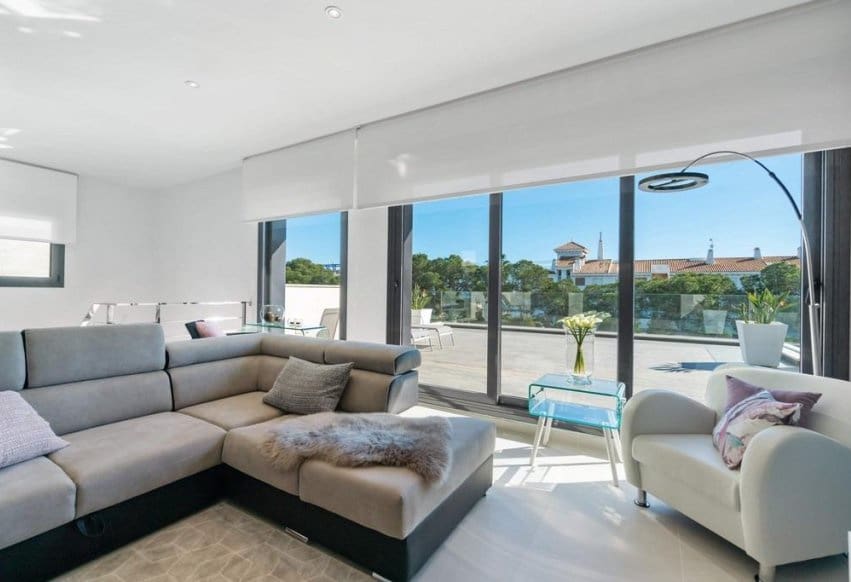 3 bedroom Villa for sale in Campoamor with pool - € 1,250,000 (Ref: 9293708)