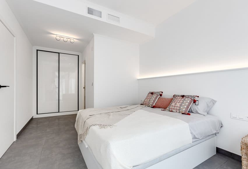 4 chambre Villa/Maison à vendre à Torrevieja - 940 000 € (Ref: 9293711)