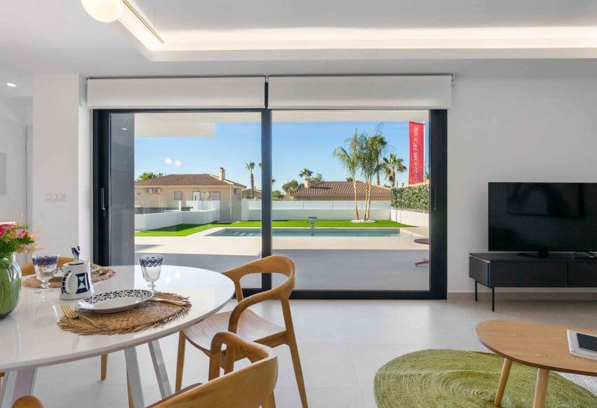 3 bedroom Villa for sale in Rojales - € 549,000 (Ref: 9293717)