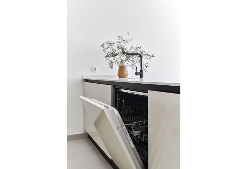 2 soveværelse Bungalow til salg i Torrevieja med swimmingpool - € 380.000 (Ref: 9293720)