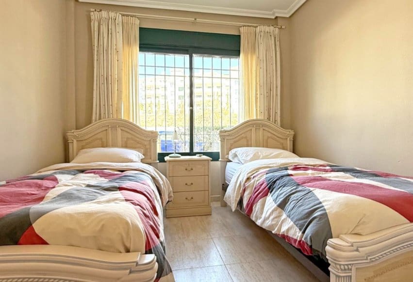 2 bedroom Apartment for sale in Orihuela Costa with pool - € 215,000 (Ref: 9293728)