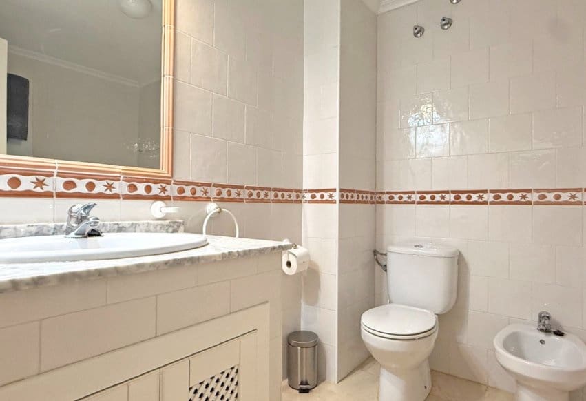 2 bedroom Apartment for sale in Villamartin with pool - € 199,000 (Ref: 9293729)