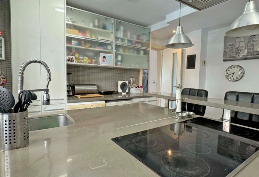 4 soveværelse Strandlejlighed til salg i Torrevieja - € 489.000 (Ref: 9293730)