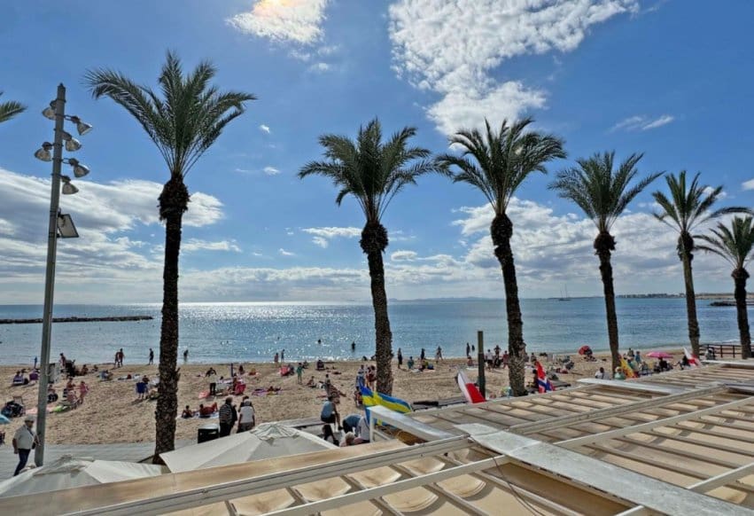 4 soveværelse Strandlejlighed til salg i Torrevieja - € 489.000 (Ref: 9293730)