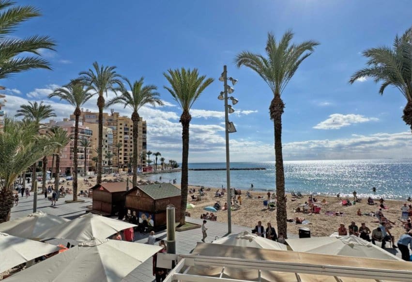 4 soveværelse Strandlejlighed til salg i Torrevieja - € 489.000 (Ref: 9293730)