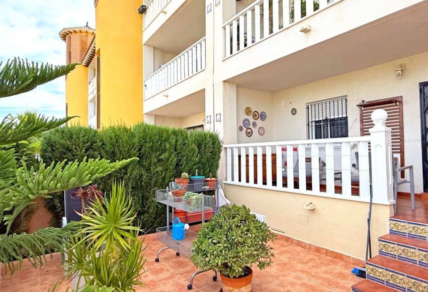 2 bedroom Apartment for sale in Orihuela Costa with pool - € 159,000 (Ref: 9293731)