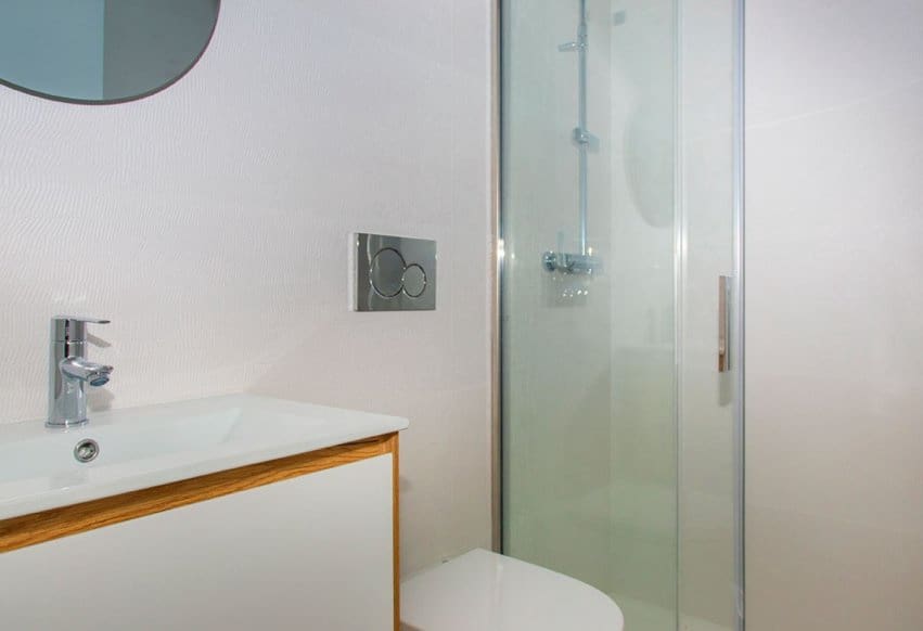 Ático de 2 habitaciones en Torrevieja en venta con piscina - 300.000 € (Ref: 9293735)