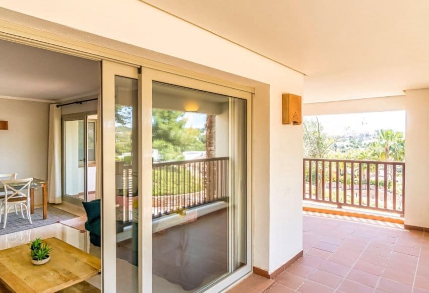 3 quarto Apartamento para venda em Las Colinas Golf com piscina - 345 000 € (Ref: 9293738)