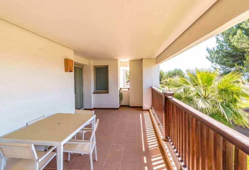 3 quarto Apartamento para venda em Las Colinas Golf com piscina - 345 000 € (Ref: 9293738)