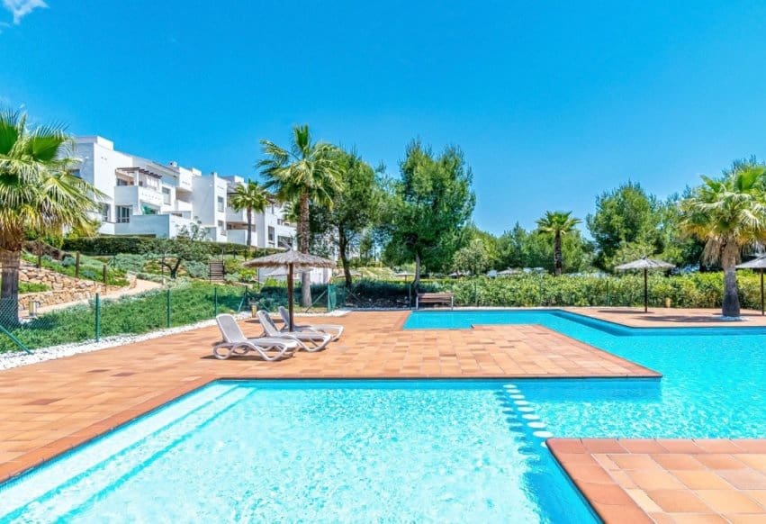 3 quarto Apartamento para venda em Las Colinas Golf com piscina - 345 000 € (Ref: 9293738)