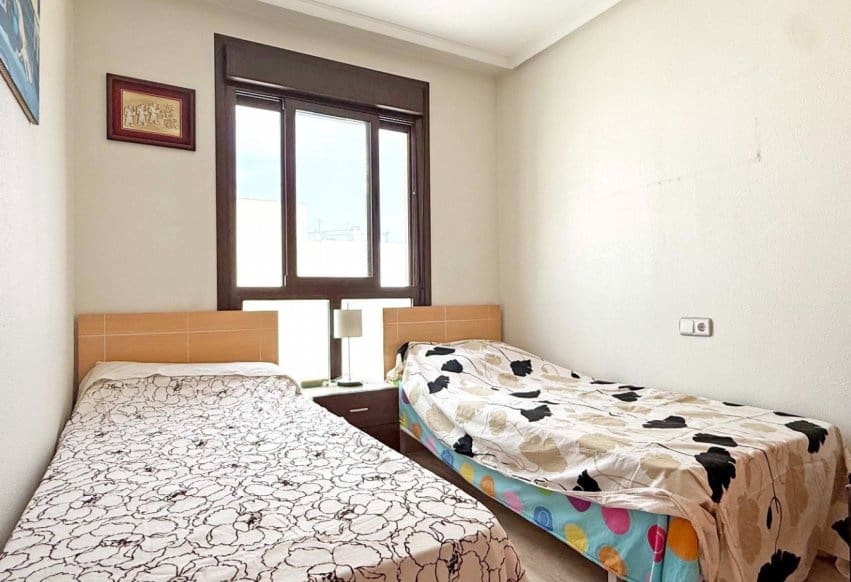 3 sypialnia Apartament na sprzedaż w Torrevieja z basenem - 185 000 € (Ref: 9293740)