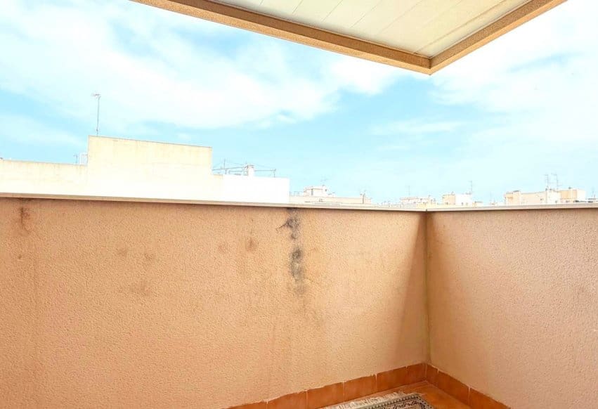 3 sypialnia Apartament na sprzedaż w Torrevieja z basenem - 185 000 € (Ref: 9293740)