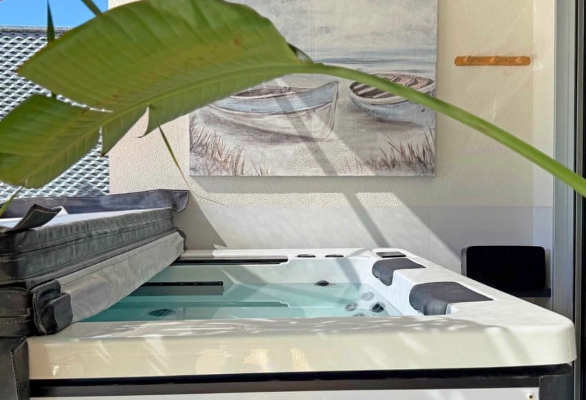 3 bedroom Beach Apartment for sale in Cabo de Palos with pool - € 498,000 (Ref: 9293748)