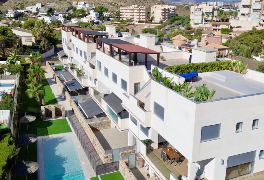 3 bedroom Beach Apartment for sale in Cabo de Palos with pool - € 498,000 (Ref: 9293748)