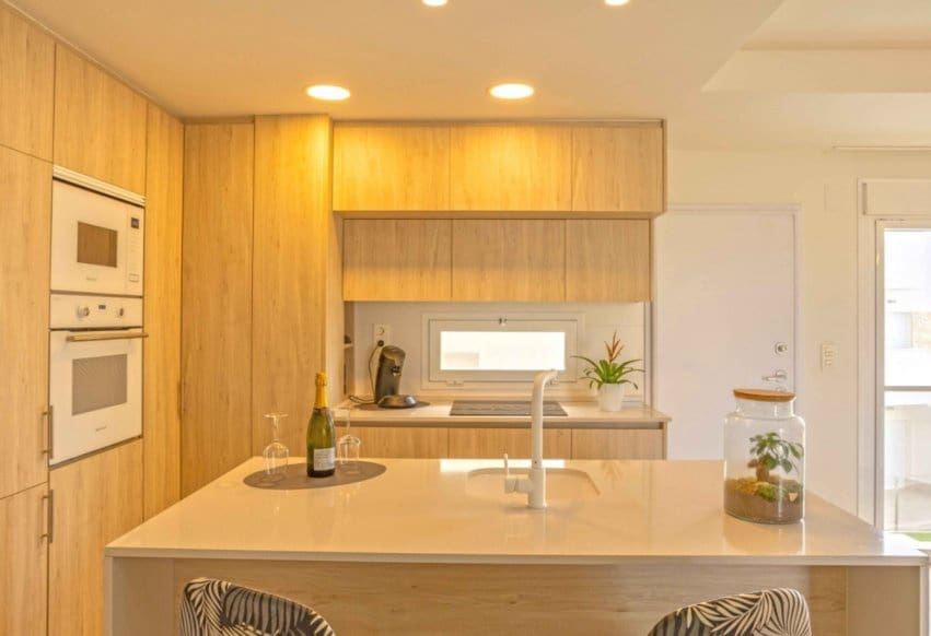 Ático de 2 habitaciones en Villamartin en venta con piscina - 299.950 € (Ref: 9293749)