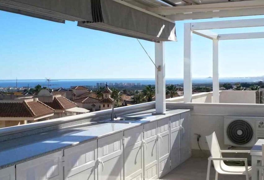 Ático de 2 habitaciones en Villamartin en venta con piscina - 299.950 € (Ref: 9293749)