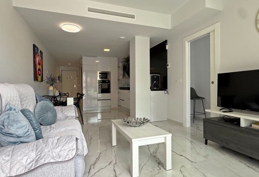 2 bedroom Apartment for sale in Los Altos with pool - € 249,000 (Ref: 9293751)