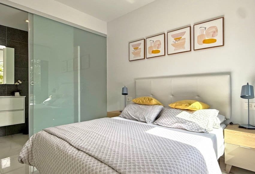 2 bedroom Apartment for sale in Los Altos with pool - € 249,000 (Ref: 9293751)