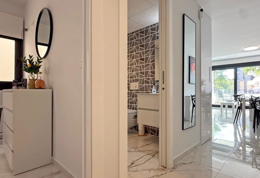 2 bedroom Apartment for sale in Los Altos with pool - € 249,000 (Ref: 9293751)