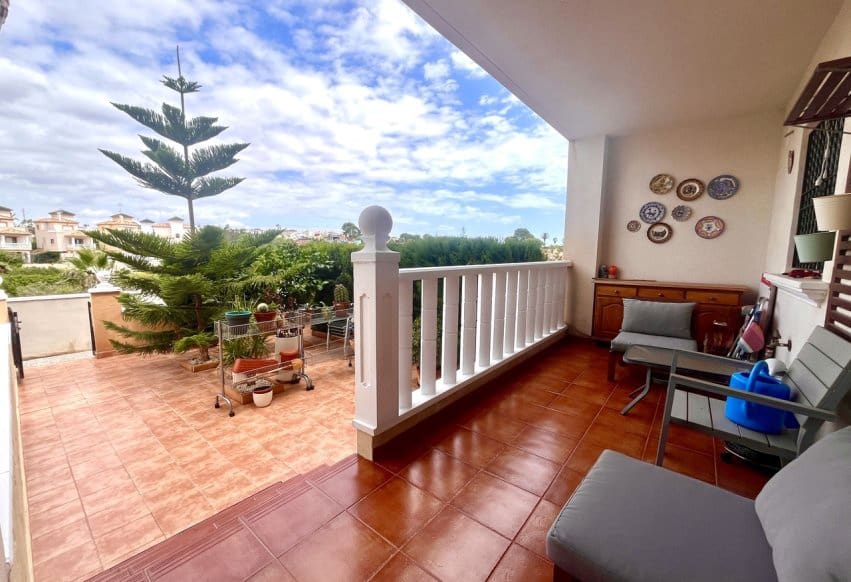 2 bedroom Apartment for sale in Cabo Roig with pool - € 159,000 (Ref: 9293754)