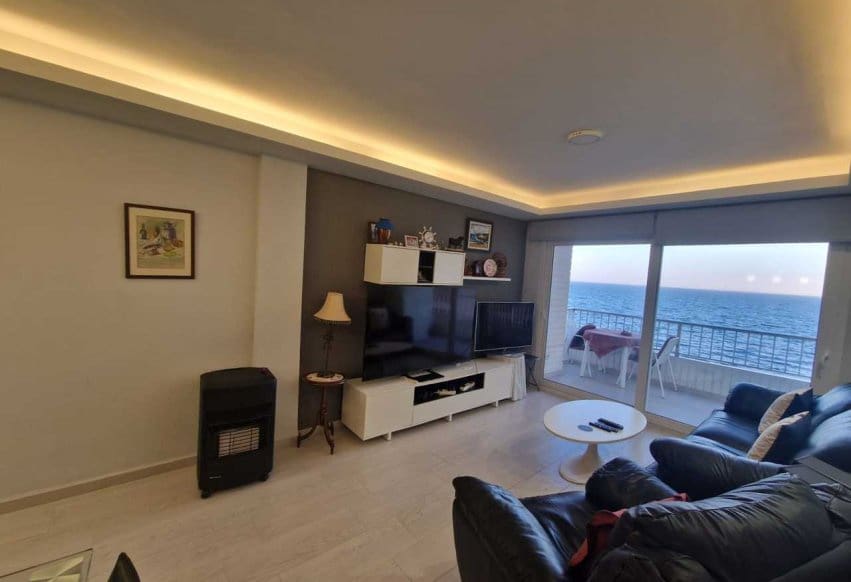 3 quarto Apartamento de Praia para venda em Torrevieja - 335 000 € (Ref: 9293757)