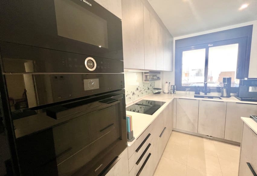 2 quarto Apartamento para venda em Pilar de la Horadada com piscina - 224 000 € (Ref: 9293758)