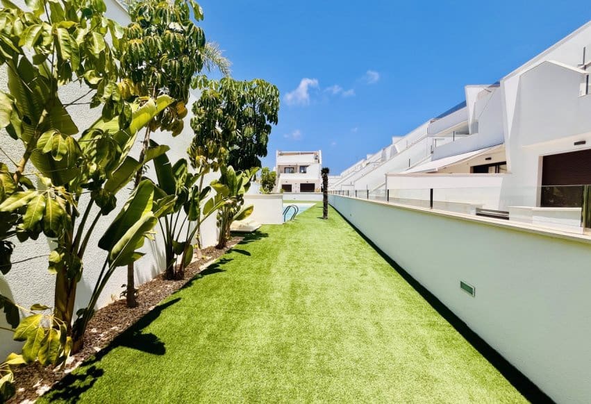 2 quarto Apartamento para venda em Pilar de la Horadada com piscina - 224 000 € (Ref: 9293758)