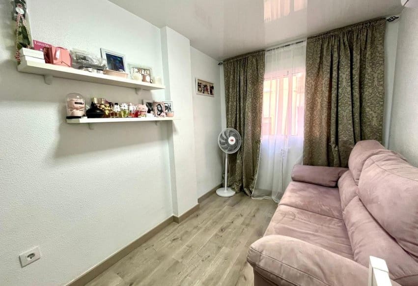 4 soveværelse Lejlighed til salg i Torrevieja - € 210.000 (Ref: 9293759)