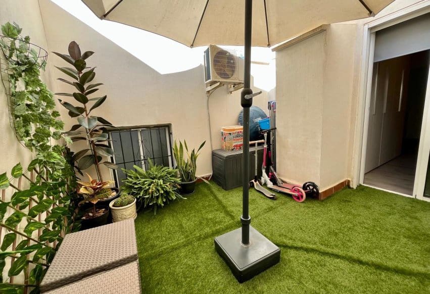 4 soveværelse Lejlighed til salg i Torrevieja - € 210.000 (Ref: 9293759)