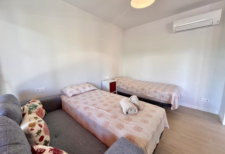 2 sypialnia Apartament na sprzedaż w Villamartin z basenem - 249 900 € (Ref: 9293760)