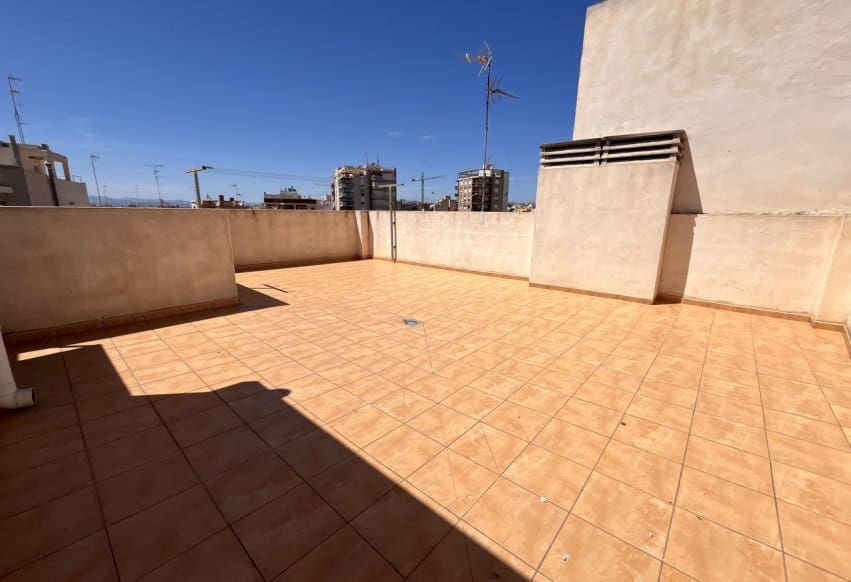 4 soveværelse Lejlighed til salg i Santa Pola - € 330.000 (Ref: 9293761)