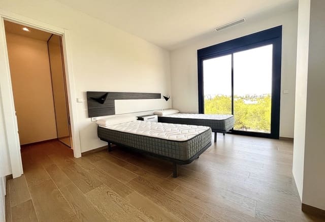 Apartamento de 2 habitaciones en Las Colinas Golf, Orihuela en venta con piscina - 464.950 € (Ref: 9293762)