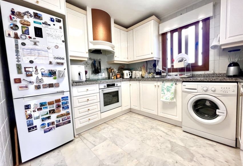 2 bedroom Apartment for sale in Villamartin with pool - € 179,999 (Ref: 9293763)