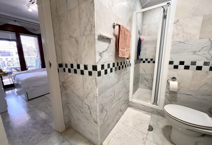 2 bedroom Apartment for sale in Villamartin with pool - € 179,999 (Ref: 9293763)