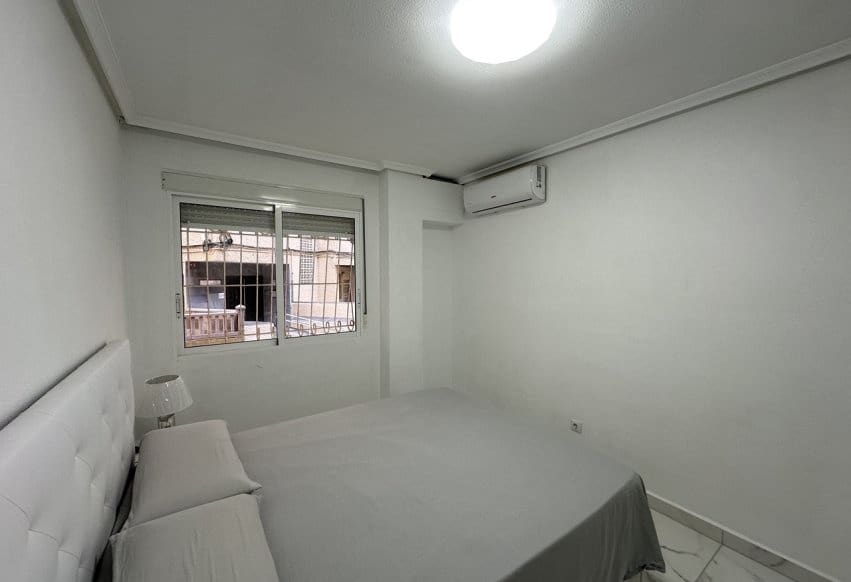 2 quarto Apartamento para venda em Torrevieja - 184 950 € (Ref: 9293764)