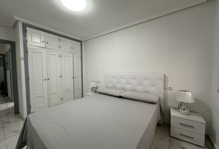 2 quarto Apartamento para venda em Torrevieja - 184 950 € (Ref: 9293764)